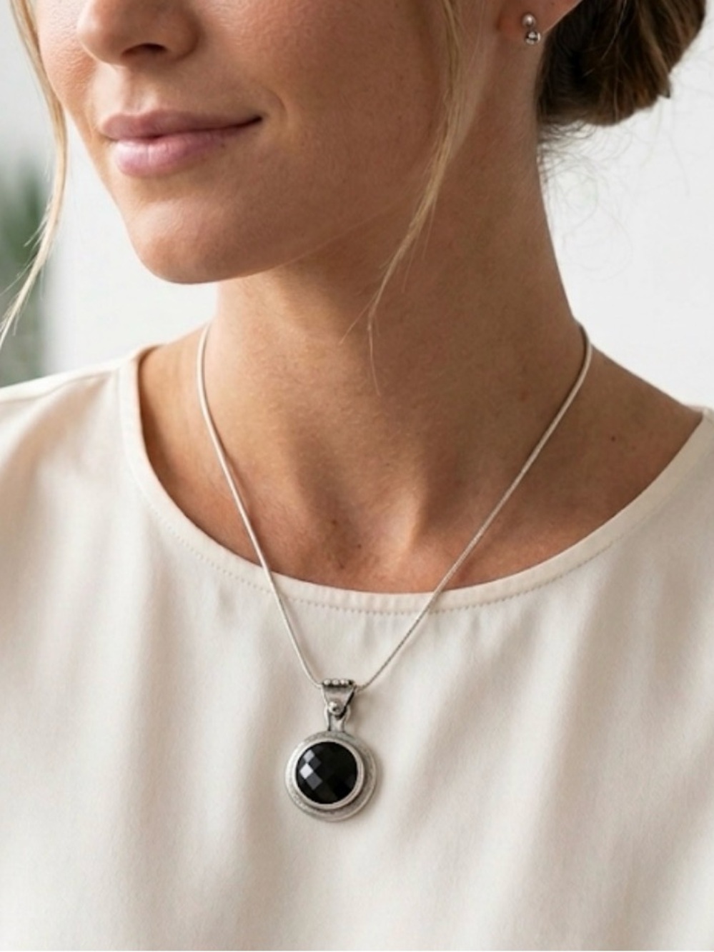 Silpada Retired N1627 Sterling Silver Faceted Black Onyx Pendant Necklace